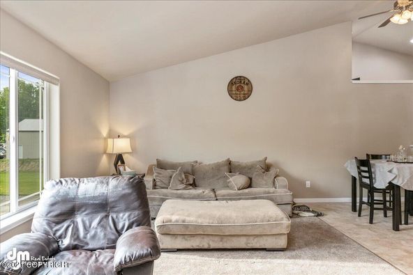 4001 E Ruth Dr, Wasilla, AK 99654